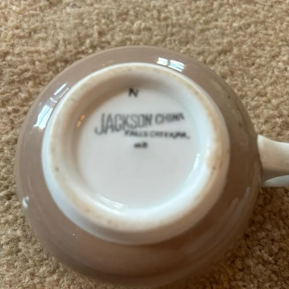 Jackson China Brown Cup With T In Red Diamond
